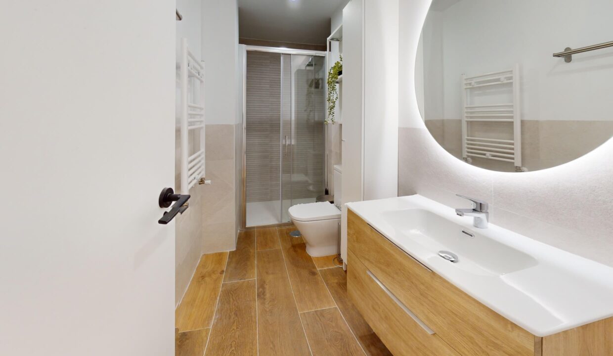 San-Isidro-10-Bathroom1