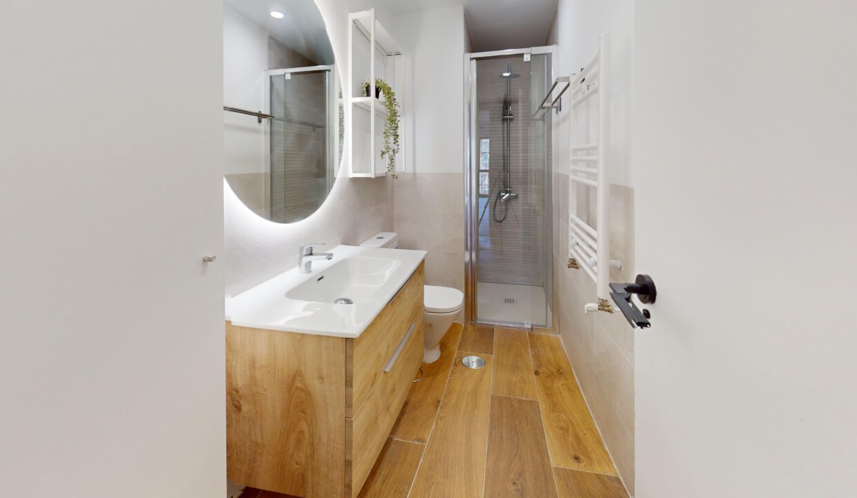 San-Isidro-10-Bathroom2